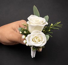 Classic White  Spray Rose Boutonnière