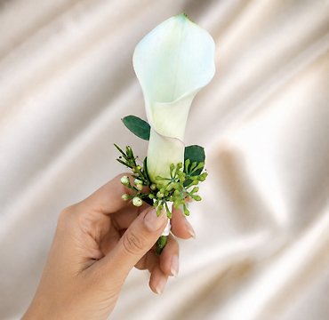 Calla Lily Boutonnière