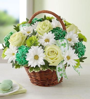 St Patrick\'s Day Flower Basket