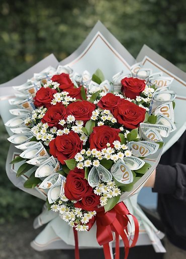 Royal Red Money Bouquet