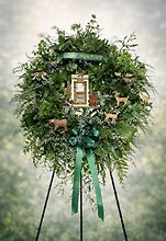 Gone Hunting Tribute Wreath