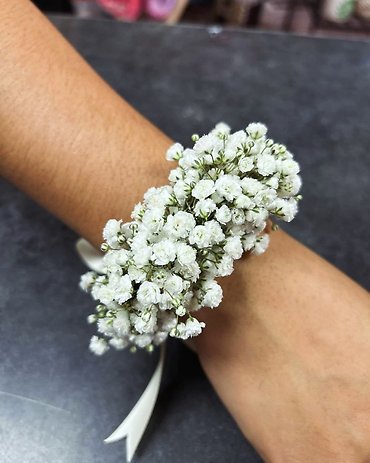 Baby’s Breath Wrist Corsage
